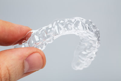 How Do Clear Braces Straighten Teeth?